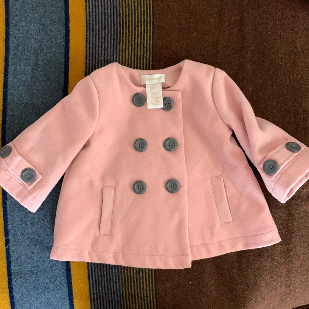 Light pink coat, size 24 months. In perfect condition.